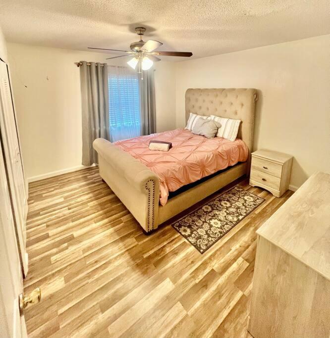 Pinebrook Home Close To Beach 拉哥 外观 照片