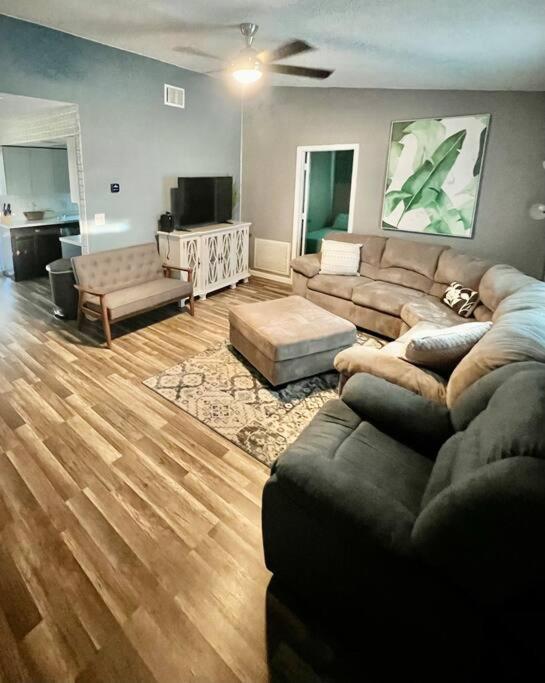 Pinebrook Home Close To Beach 拉哥 外观 照片